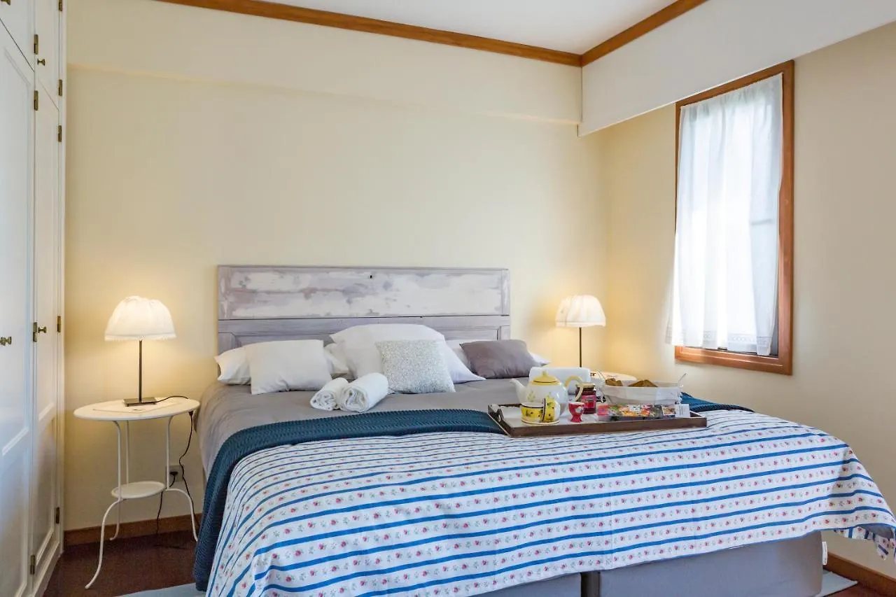 Jacaranda Home 푼샬 아파트